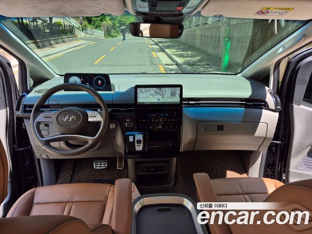 Hyundai Staria 4WD Lounge 9-Seater Inspiration 2024 — фото 20