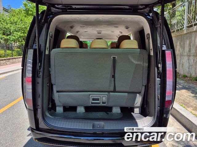 Hyundai Staria 4WD Lounge 9-Seater Inspiration 2024 — фото 22