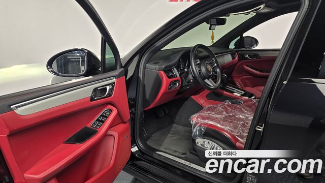 Porsche Macan 2.9 S 2023 — фото 10