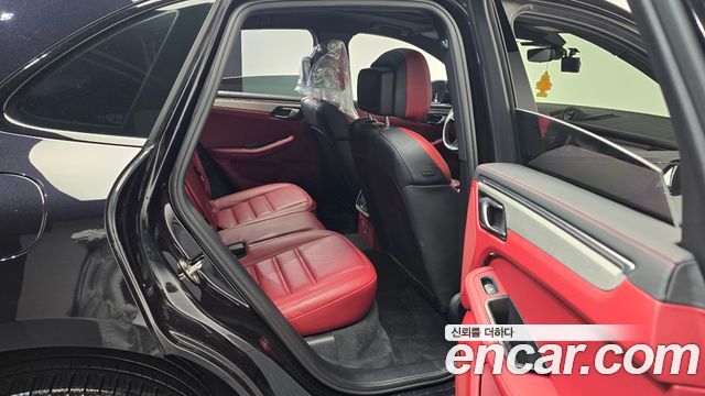 Porsche Macan 2.9 S 2023 — фото 12