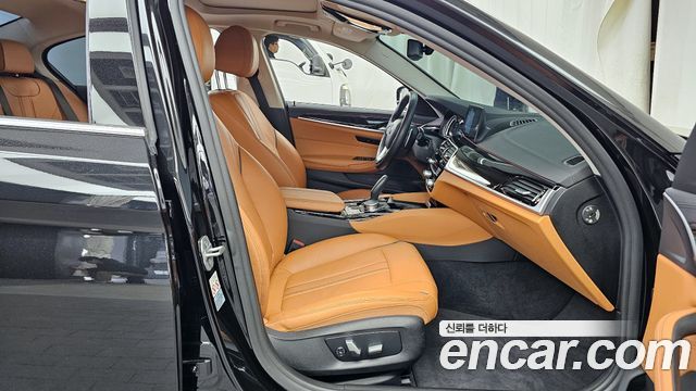 BMW 5 Series (G30) 520d Luxury Special Edition 2018 — фото 11