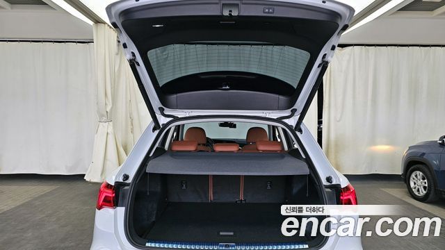 Audi Q3 (F3) 35 TDI 2023 — фото 20