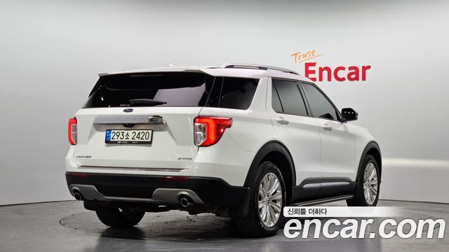 Ford Explorer (VI) 2.3 LimIted 4WD 2022 — фото 2