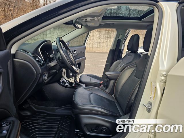 Jeep Compass (II) 2.4 Limitied AWD 2019 — фото 9
