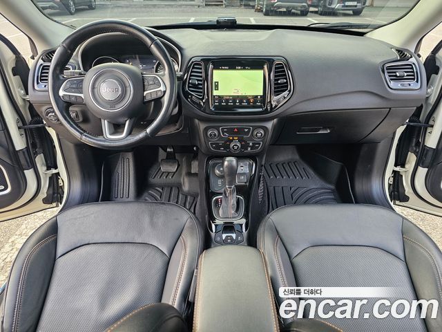Jeep Compass (II) 2.4 Limitied AWD 2019 — фото 18