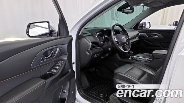 Chevrolet Traverse 3.6 AWD Premier 2020 — фото 10