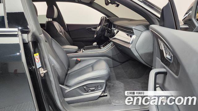 Audi Q8 (4M) 45 TDI Quattro Premium 2023 — фото 11