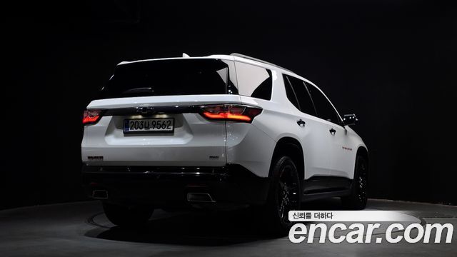 Chevrolet Traverse 3.6 AWD Redline 2020 — фото 2