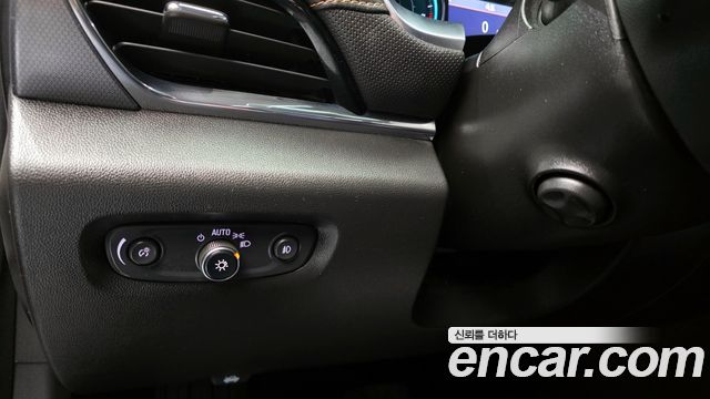 Chevrolet Traverse 3.6 AWD Redline 2020 — фото 18
