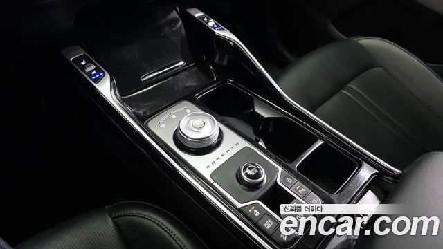 Kia Sorento (IV) Gasoline 2.5T 2WD Prestige 2024 — фото 9