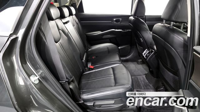Kia Sorento (IV) Gasoline 2.5T 2WD Prestige 2024 — фото 12