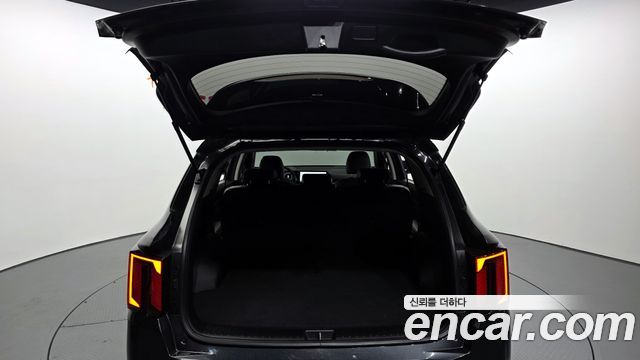 Kia Sorento (IV) Gasoline 2.5T 2WD Prestige 2024 — фото 20