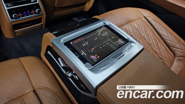 BMW 7 Series (G11) 740Li xDrive M Sport Package 2021 — фото 19