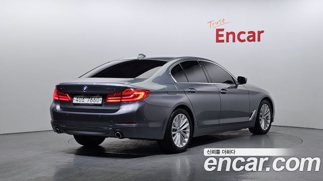 BMW 5 Series (G30) 520d xDrive Luxury Plus 2019 — фото 2