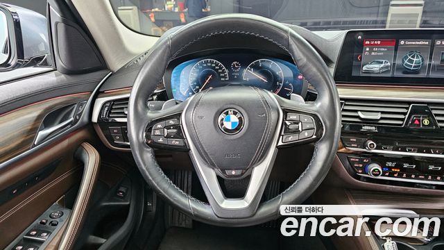 BMW 5 Series (G30) 520d xDrive Luxury Plus 2019 — фото 13