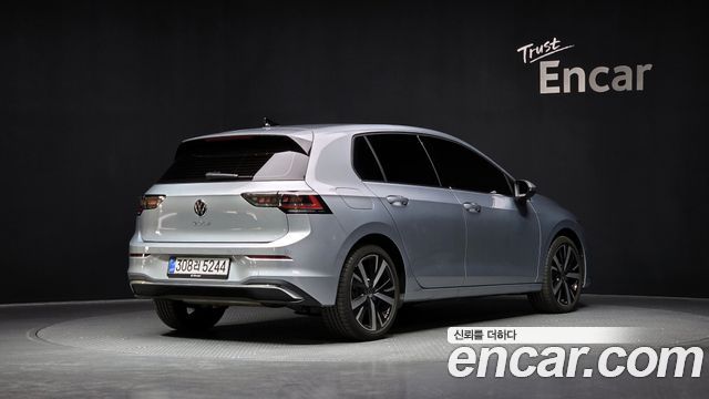 Volkswagen Golf (VIII) 2.0 TDI Prestige 2025 — фото 2