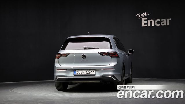 Volkswagen Golf (VIII) 2.0 TDI Prestige 2025 — фото 4
