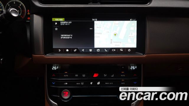 Jaguar XF (X260) 20d Portfolio AWD 2017 — фото 14