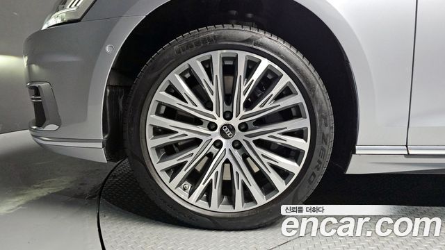 Audi A8 (D5) 60 TFSI Quattro LWB 2021 — фото 5