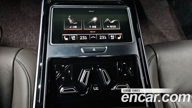 Audi A8 (D5) 60 TFSI Quattro LWB 2021 — фото 17