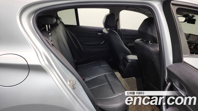 BMW 1 Series (F20) 118d Sport 5Door 2018 — фото 12