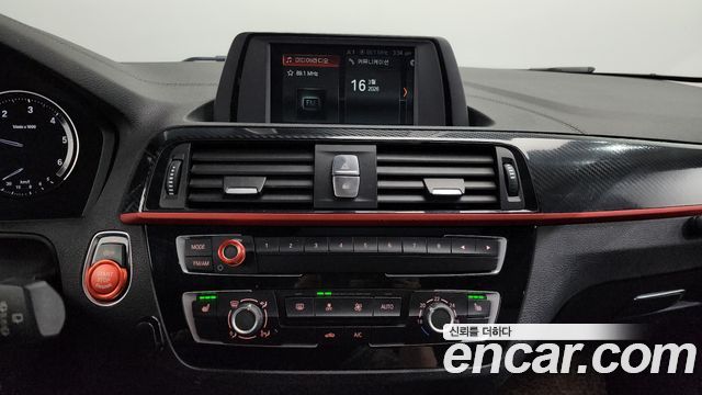 BMW 1 Series (F20) 118d Sport 5Door 2018 — фото 14