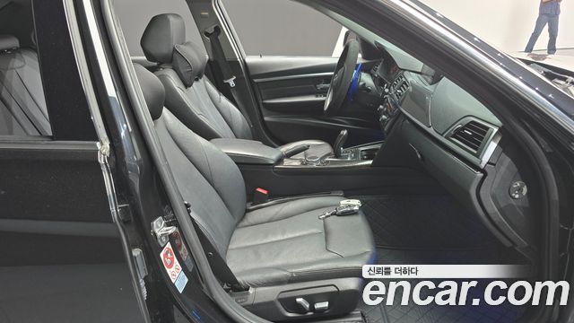 BMW 3 Series (F30) 320i Luxury 2016 — фото 10