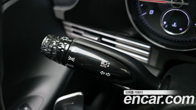 Hyundai Grandeur (IG) 3.0 LPi Rent Car Modern 2023 — фото 17