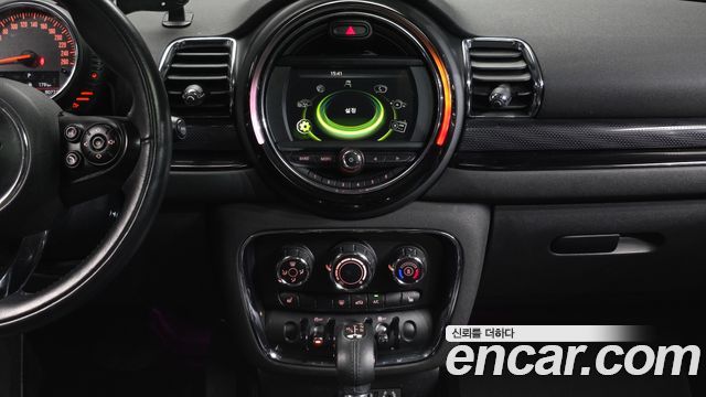 MINI Cooper D Clubman Standard 2nd 2017 — фото 14