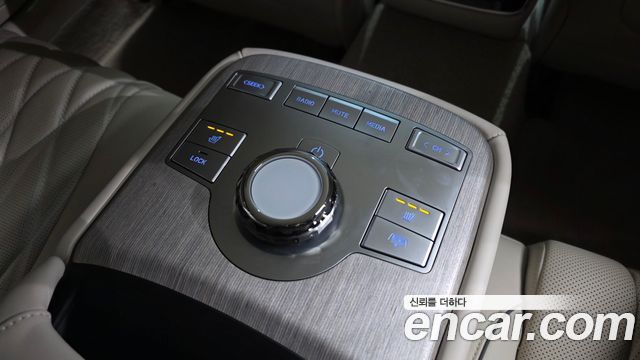 Genesis G80 (RG3) Gasoline 3.5 Turbo AWD 2025 — фото 19
