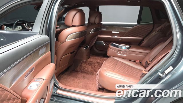Genesis G90 (RS4) Gasoline 3.5 Turbo e-S/C AWD LWB 2024 — фото 12