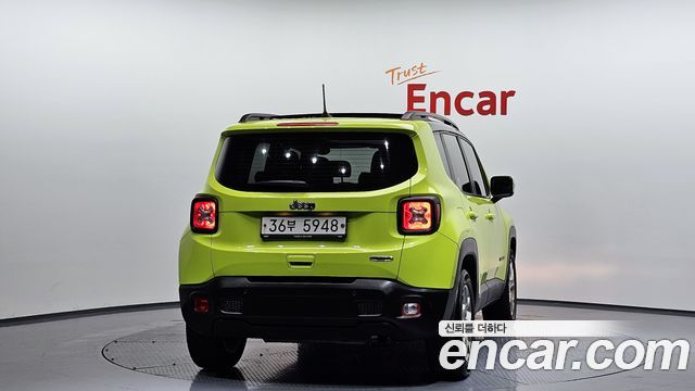 Jeep Renegade 2.4 Longitude High 2018 — фото 4