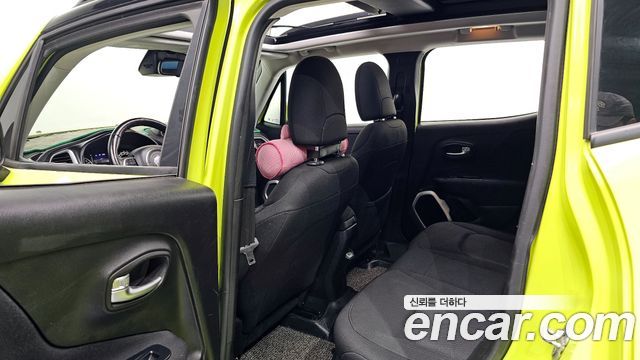 Jeep Renegade 2.4 Longitude High 2018 — фото 12