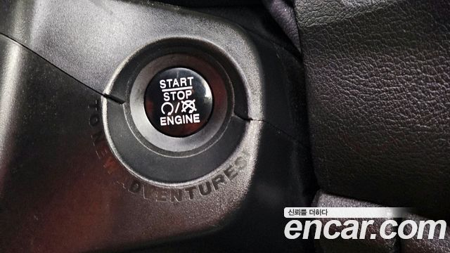 Jeep Renegade 2.4 Longitude High 2018 — фото 19