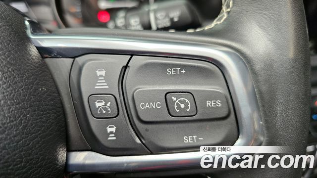 Jeep Wrangler (JL) 2.0 Overland Power Top 4Door 4xe 2022 — фото 16