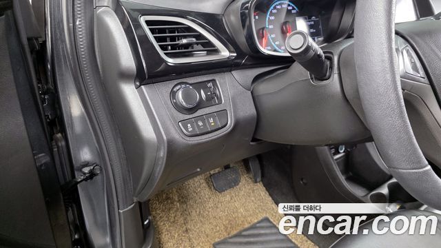 Chevrolet Spark Premier 2022 — фото 17