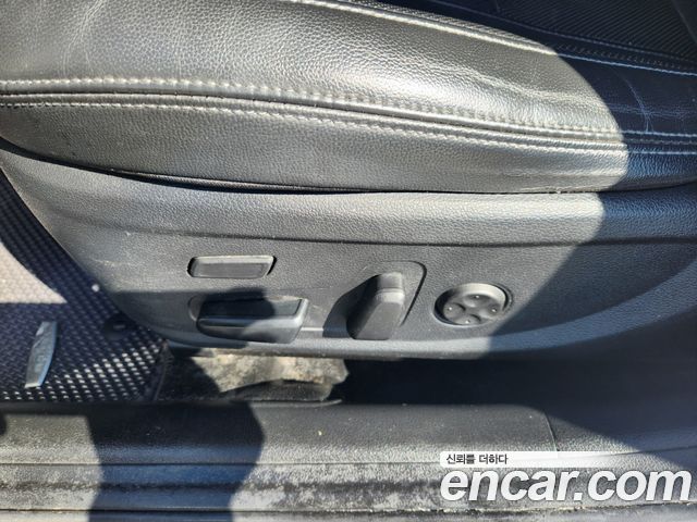 Hyundai Grandeur (IG) 3.0 LPi (Taxi) Deluxe 2022 — фото 22