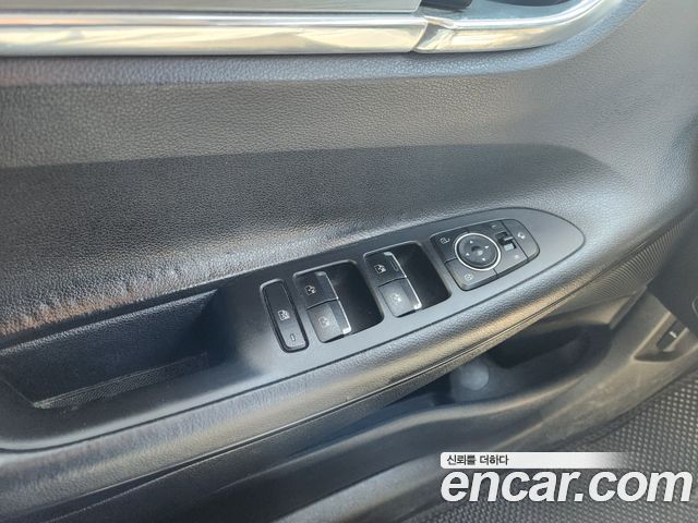 Hyundai Grandeur (IG) 3.0 LPi (Taxi) Deluxe 2022 — фото 23