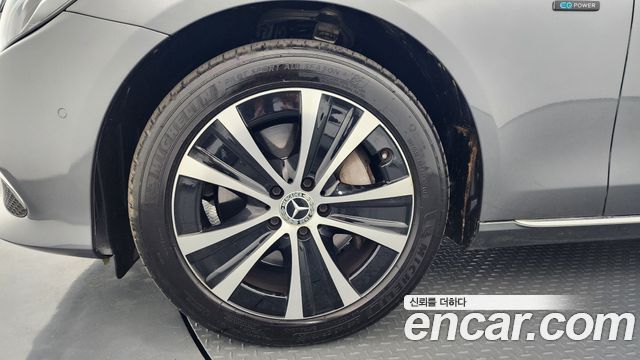 Mercedes-Benz E-Class (W213) E300e 4MATIC Exclusive 2020 — фото 5