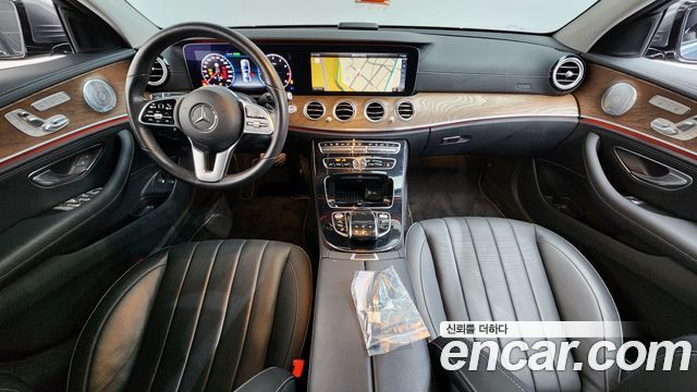 Mercedes-Benz E-Class (W213) E300e 4MATIC Exclusive 2020 — фото 7