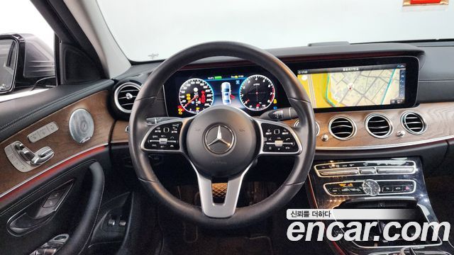 Mercedes-Benz E-Class (W213) E300e 4MATIC Exclusive 2020 — фото 13