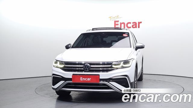 Volkswagen Tiguan Allspace 2.0 TSI Prestige 2023 — фото 3
