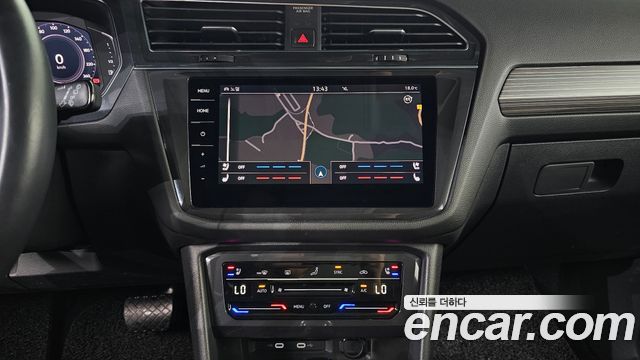 Volkswagen Tiguan Allspace 2.0 TSI Prestige 2023 — фото 15