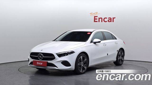 Mercedes-Benz A-Class (W177) A220 Sedan 2024 — фото 1