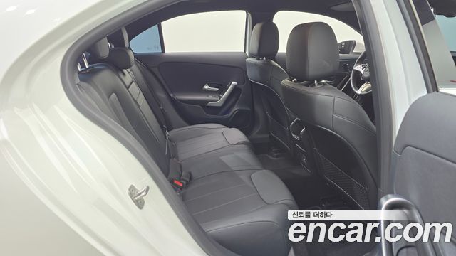 Mercedes-Benz A-Class (W177) A220 Sedan 2024 — фото 12