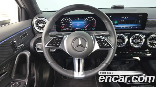Mercedes-Benz A-Class (W177) A220 Sedan 2024 — фото 13