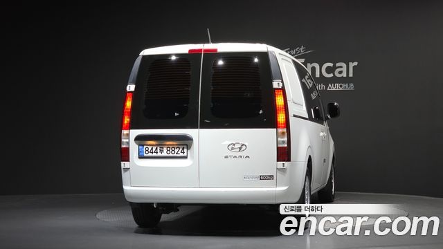 Hyundai Staria Cargo 5-Seater Smart 2024 — фото 4