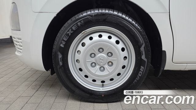 Hyundai Staria Cargo 5-Seater Smart 2024 — фото 5