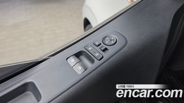 Hyundai Staria Cargo 5-Seater Smart 2024 — фото 14