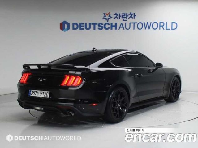 Ford Mustang Coupe 2022 — фото 2